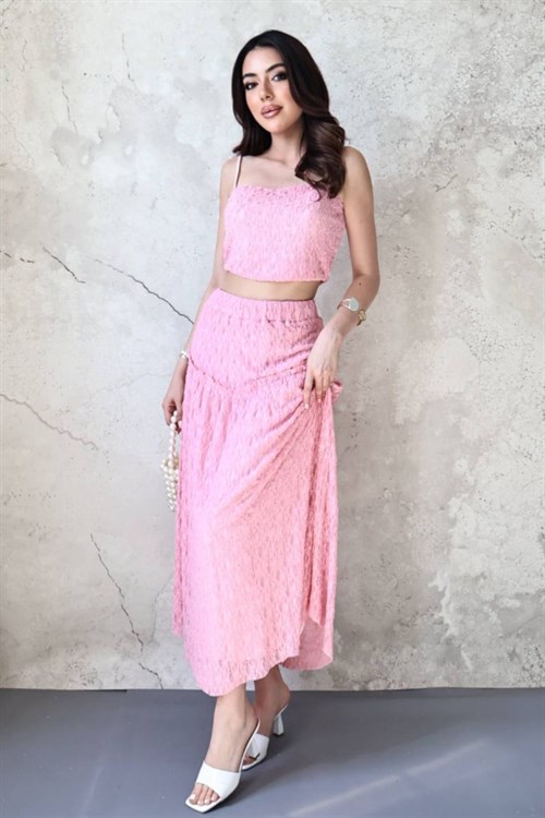 Pembe Dantel Bluz Ve Fırfırlı Etek Takım