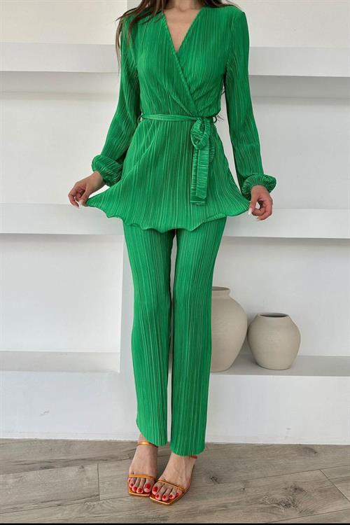 Wholesale Green Pleated Suit with Matching Belt
