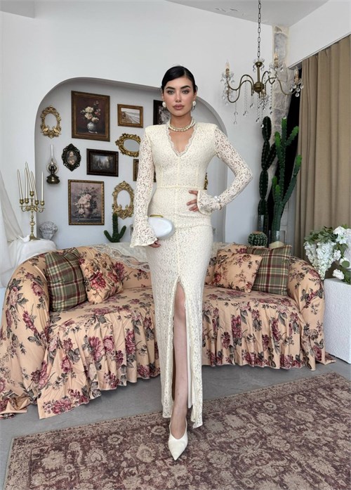 Ruyon Dress with Slit Detail