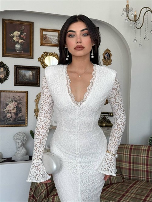 Ruyon Dress with Slit Detail