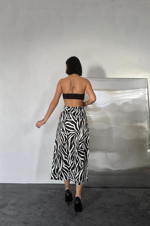 Wholesale Black White Satin Skirt with Elastic Waist