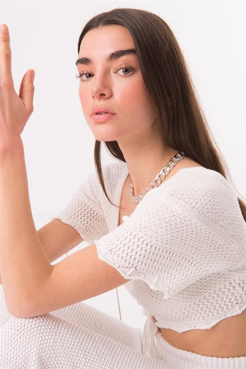 Short Sleeve Front Tie Knit Crop Top