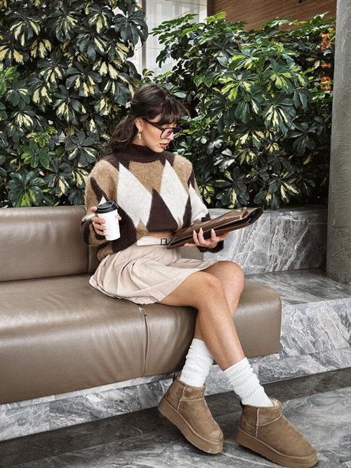 Soft Dokulu Desenli Toptan Triko Toptan Kazak - Kahve