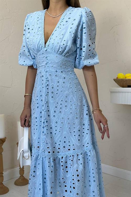 Toptan Bebe Mavi Büzgü Detaylı Dantelli Brode Elbise