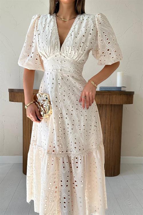 Toptan Bej Büzgü Detaylı Dantelli Brode Elbise