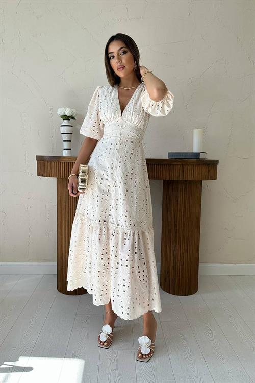 Toptan Bej Büzgü Detaylı Dantelli Brode Elbise