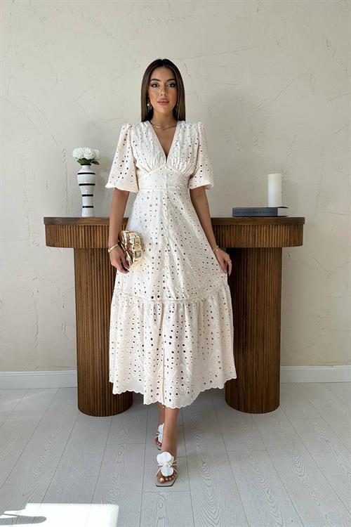 Toptan Bej Büzgü Detaylı Dantelli Brode Elbise