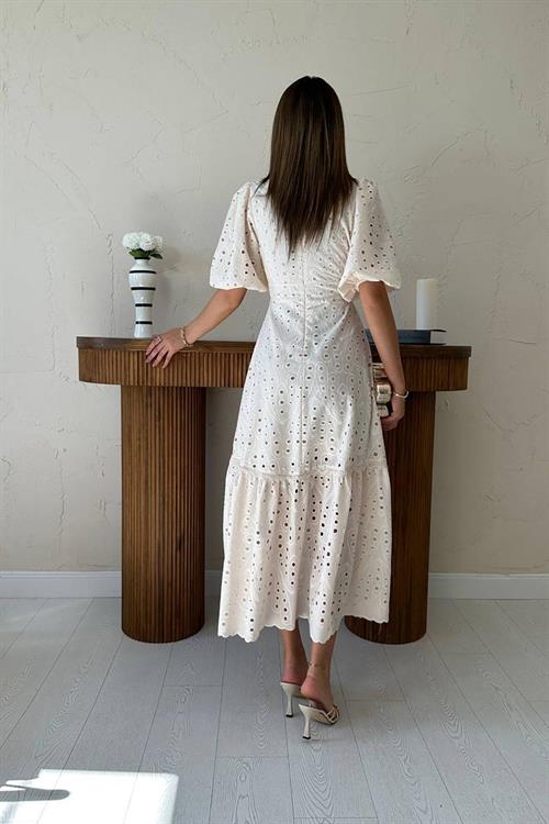 Toptan Bej Büzgü Detaylı Dantelli Brode Elbise