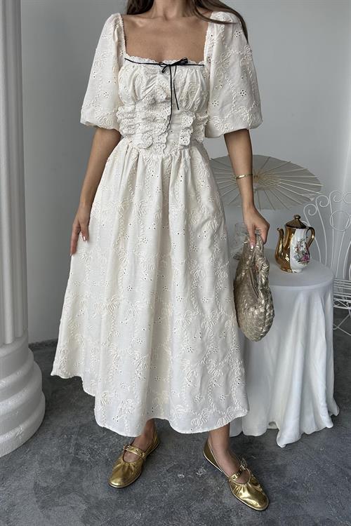 Toptan Bej Dantel Detaylı Brode Elbise