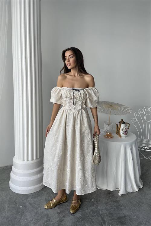 Toptan Bej Dantel Detaylı Brode Elbise