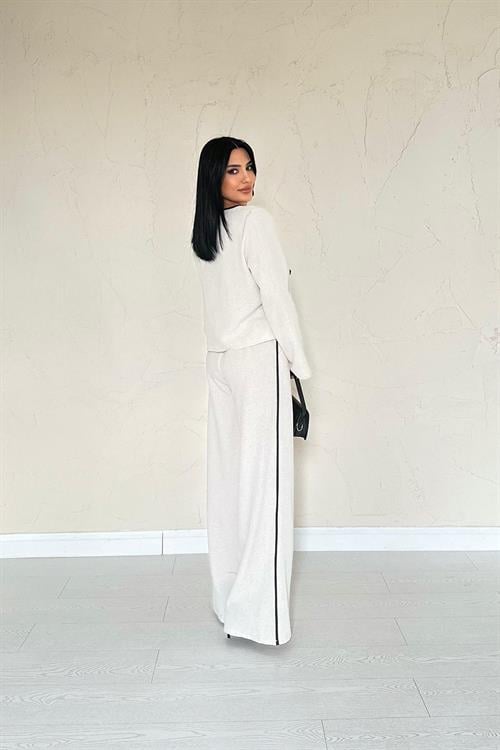 Toptan Bej Fiyonklu Keten Takım