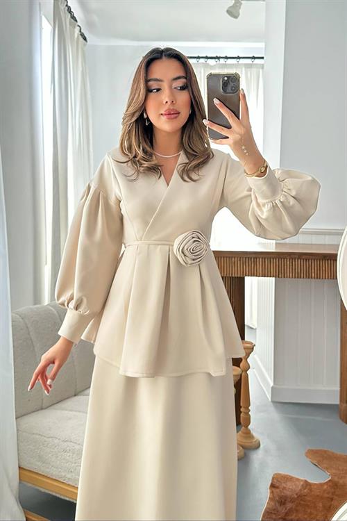 Wholesale Beige Rose Detailed Suit