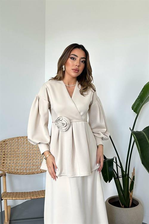 Wholesale Beige Rose Detailed Suit