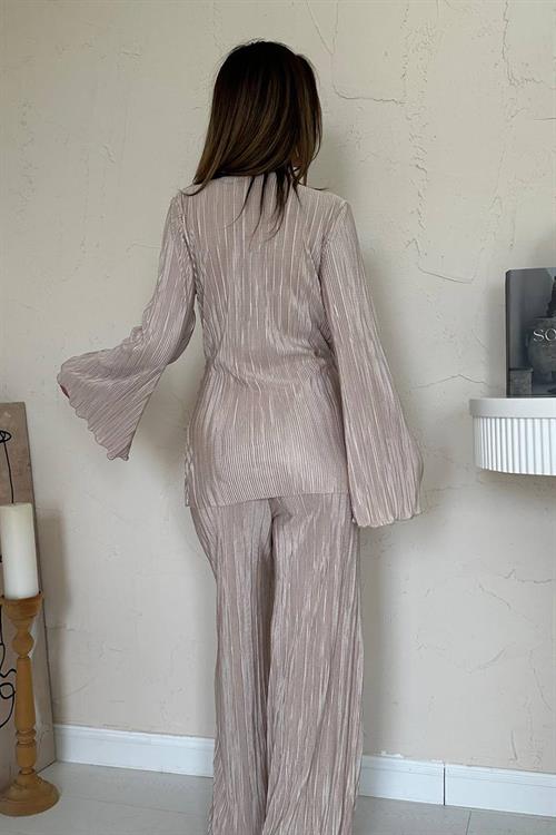 Wholesale Beige Buckle Detailed Pleated Set