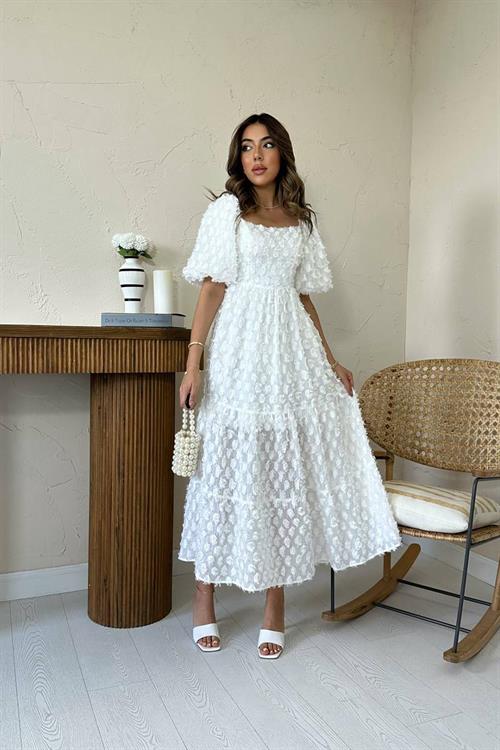 Toptan Beyaz Balon Kollu Fırfırlı Elbise