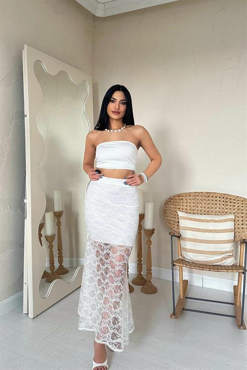 Wholesale White Lace Detailed Skirt