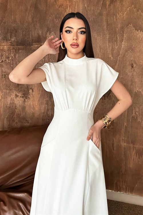 Toptan Beyaz Göğüs Büzgülü Elbise