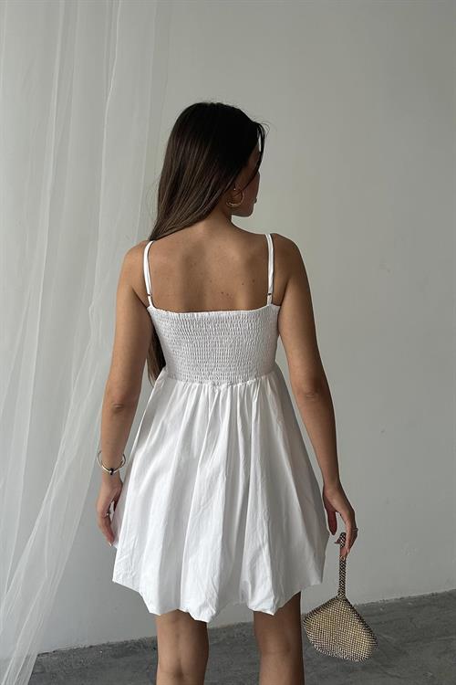 Toptan Beyaz Önü Fiyonklu Askılı Elbise