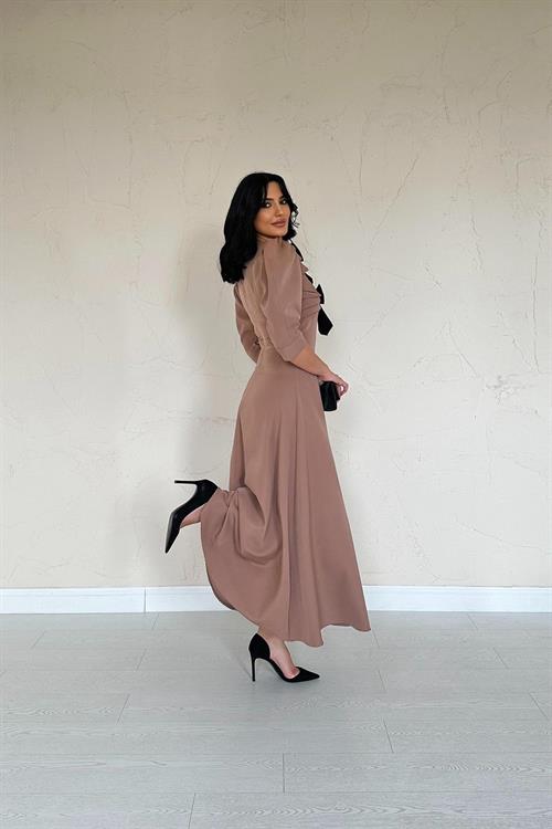 Toptan Camel Ön Dekolteli Fiyonk Garnili Uzun Elbise