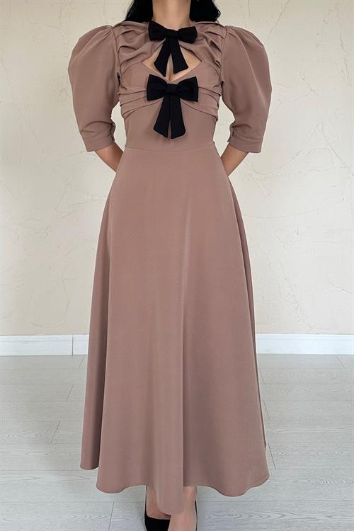 Toptan Camel Ön Dekolteli Fiyonk Garnili Uzun Elbise