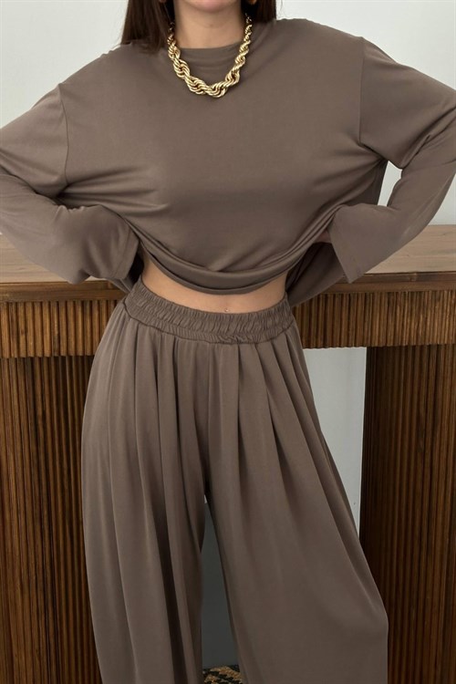 Wholesale Camel Long-Sleeve Top and Salwar Pants Set