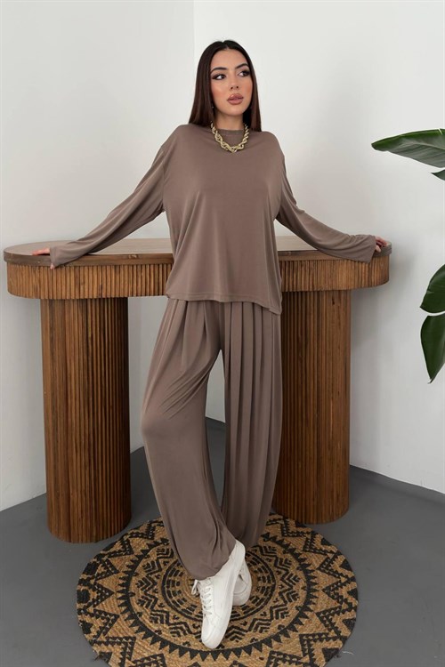 Wholesale Camel Long-Sleeve Top and Salwar Pants Set