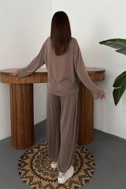 Wholesale Camel Long-Sleeve Top and Salwar Pants Set