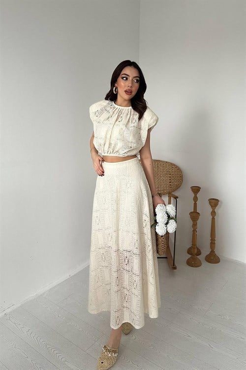 Toptan Ekru Dantelli Bluz Ve Etek Takım