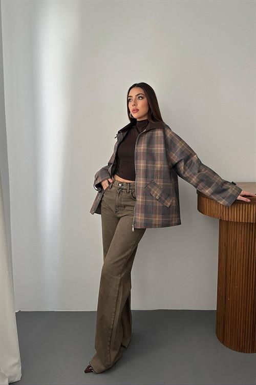 Wholesale Brown Plaid Jacket with Contrast Collar