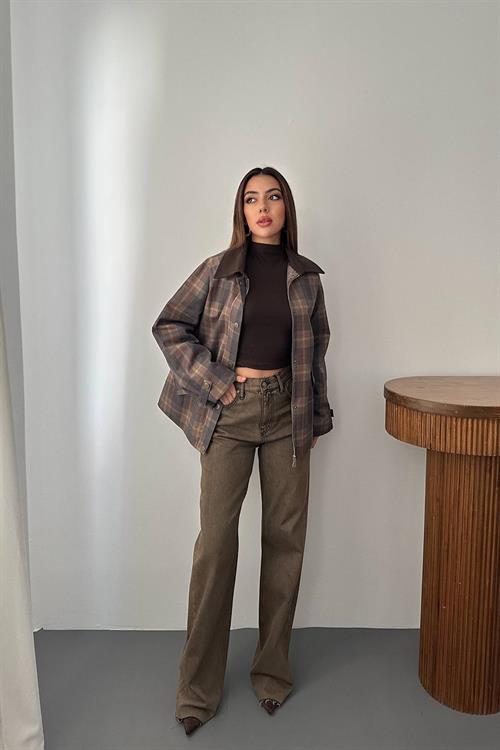 Wholesale Brown Plaid Jacket with Contrast Collar