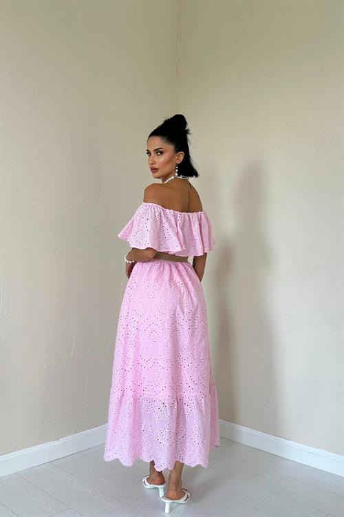 Toptan Pembe Omzu Lastikli Brode Elbise