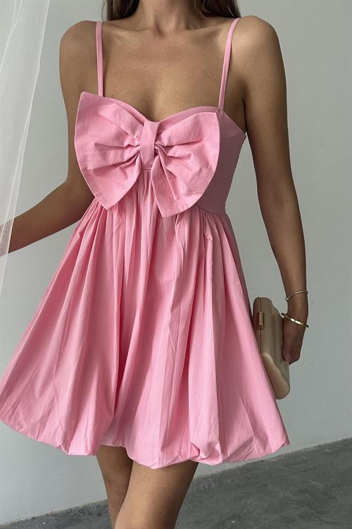 Toptan Pembe Önü Fiyonklu Askılı Elbise