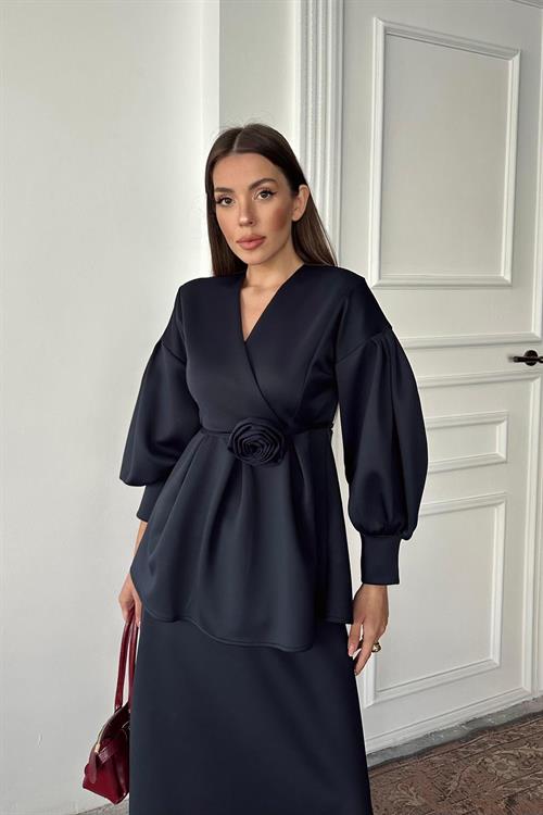 Wholesale Black Rose Detailed Set