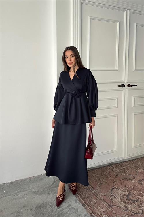 Wholesale Black Rose Detailed Set