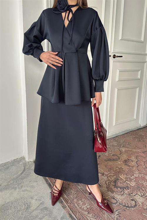 Wholesale Black Rose Detailed Set