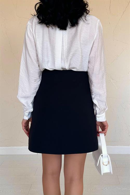 Wholesale Black Slit Rose Detail Mini Skirt