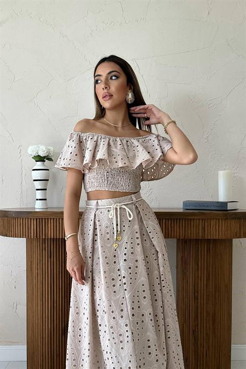 Wholesale Mink Guipure Embroidery Blouse and Skirt Set