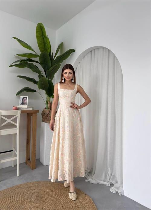 Tufe Flower Detailed Dress