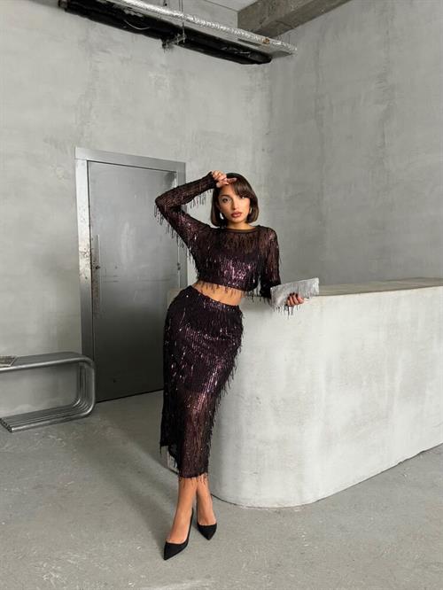 Feather Sequin Wholesale Skirt - Black Burgundy