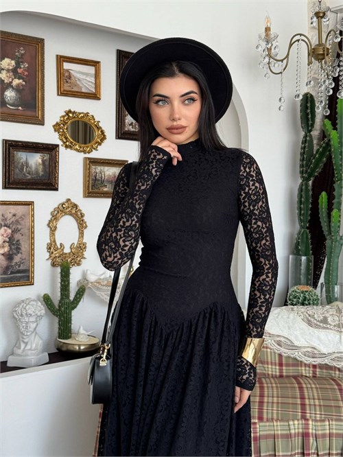 Urbe Midi Dress