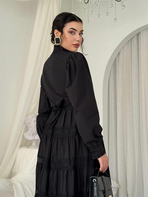 Verno Dress with Belt Detail