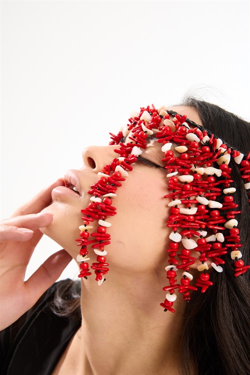 Red & White Cascading Shell Pendant Necklace