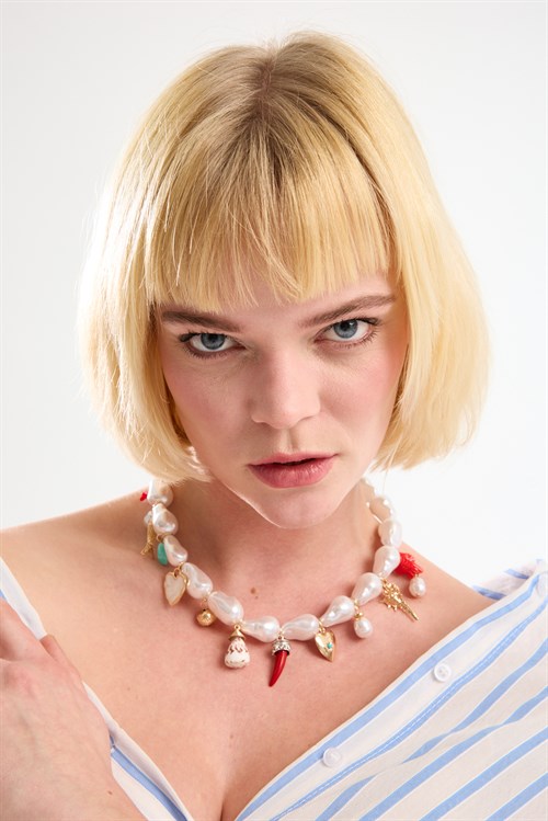 Seashell Charm Pearl Necklace