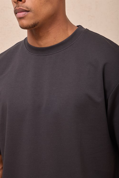 Wholesale Mens Anthracite Oversized Crew-Neck Basic T-Shirt