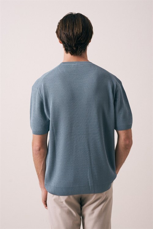 Wholesale Mens Blue Crew-Neck T-Shirt