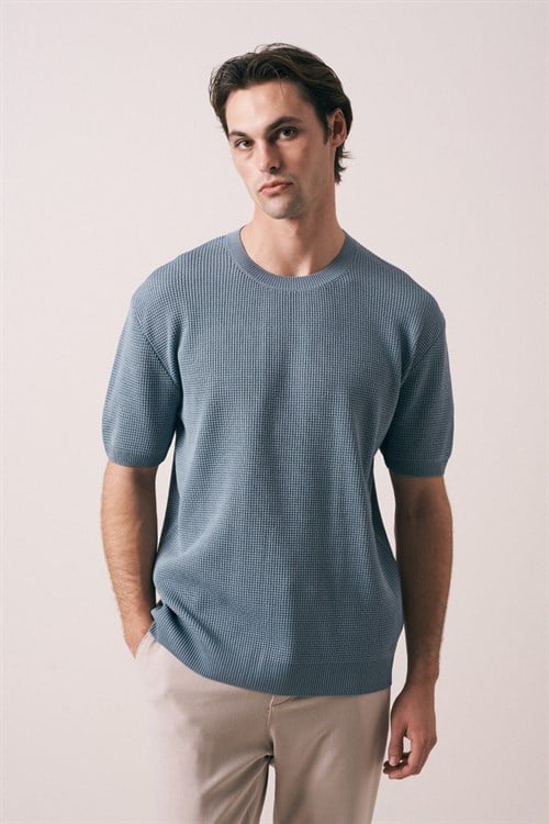 Wholesale Mens Blue Crew-Neck T-Shirt