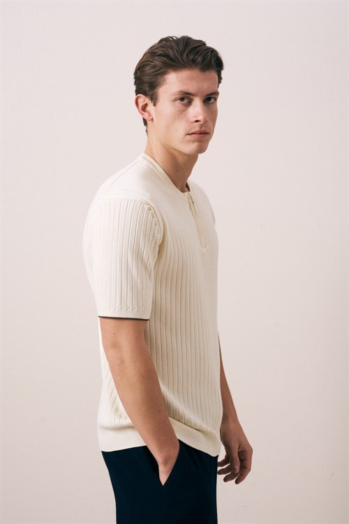 Wholesale Mens Beige Crew-Neck T-Shirt