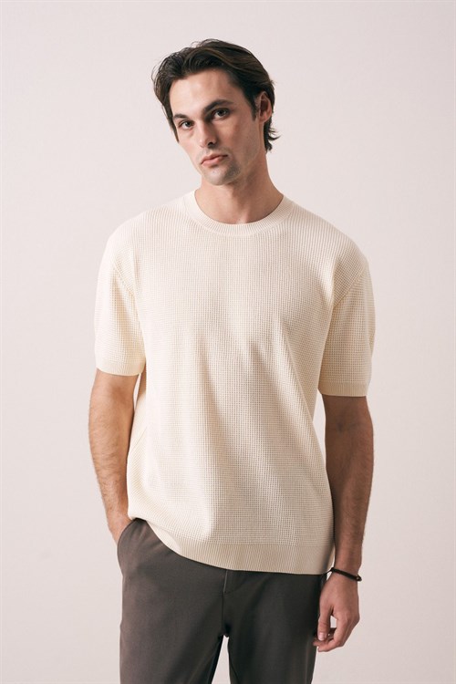 Wholesale Mens Beige Knit Crew-Neck T-Shirt