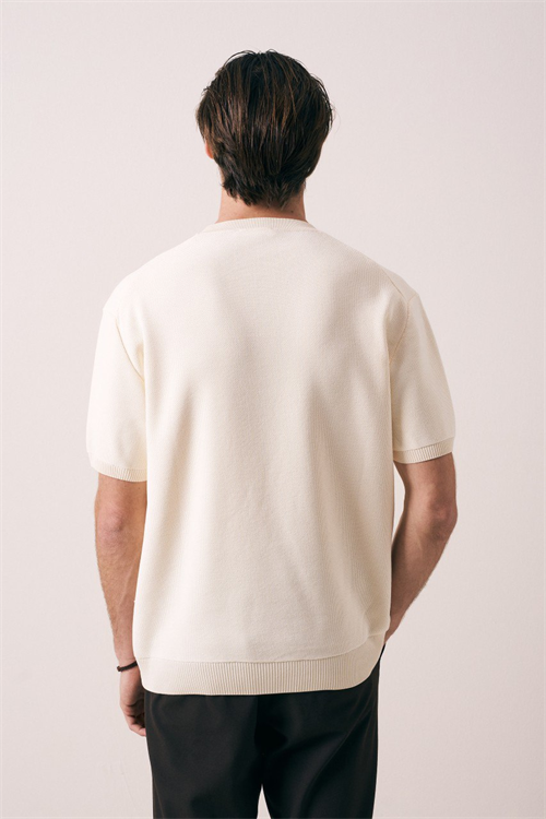 Wholesale Mens Beige Knit Crew-Neck T-Shirt