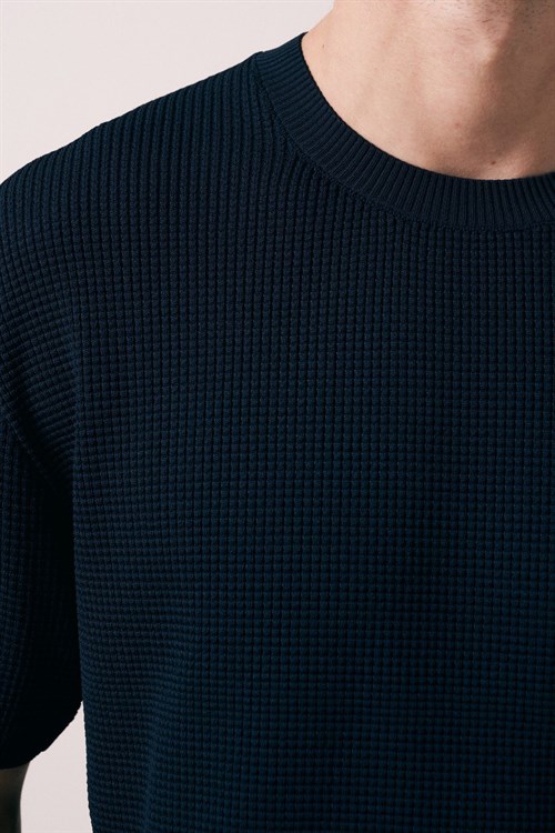 Wholesale Mens Navy Crew-Neck T-Shirt
